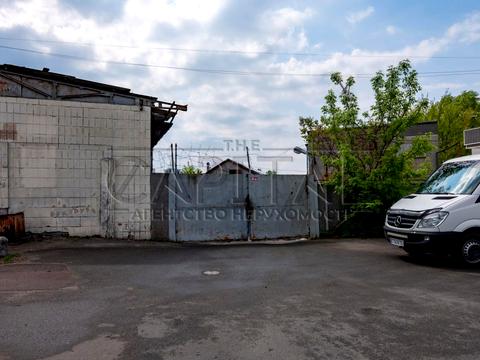 комерційна за адресою Євгена Маланюка вул. (Степана Сагайдака), 114