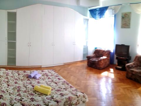 квартира за адресою Валова вул., 25