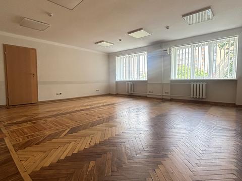 комерційна за адресою Зелена вул., 109