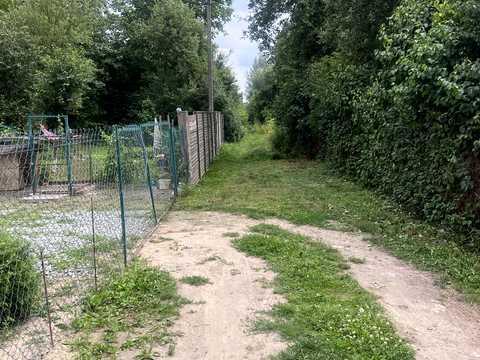 участок по адресу Брюховицька
