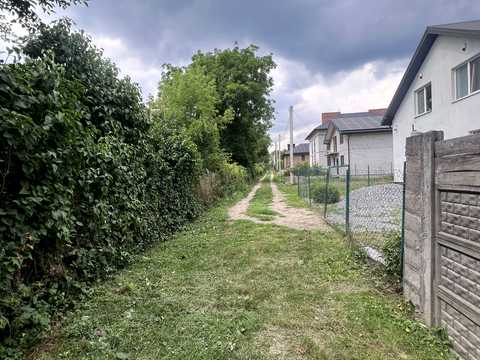 участок по адресу Брюховицька