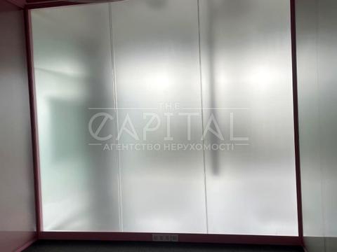 комерційна за адресою Дніпровська набережна вул., 1-А