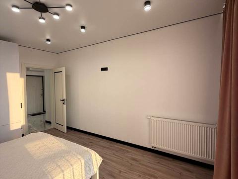 квартира за адресою Володимира Навроцького вул., 37