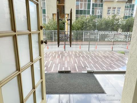 коммерческая по адресу Владимира Ивасюка просп. (Героїв Сталінграду), 4
