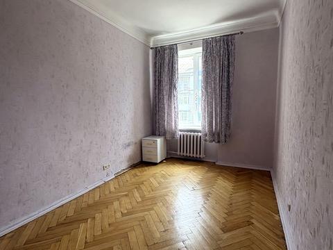 квартира по адресу Строителей ул., 34/1