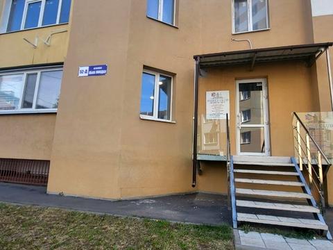 комерційна за адресою Льва Ландау просп. (50-річчя СРСР), 52Д