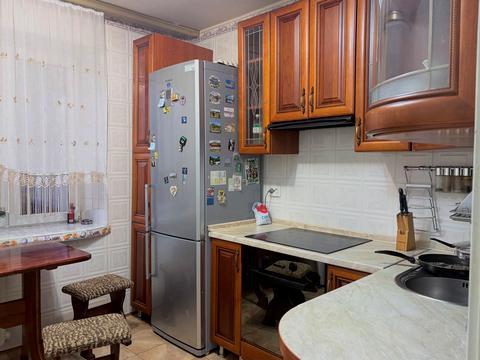 квартира за адресою Володимира Івасюка просп. (Героїв Сталінграду), 14-Б