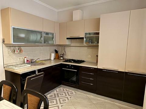 квартира за адресою Рівне, Богоявленська вул. (Черняка), 28