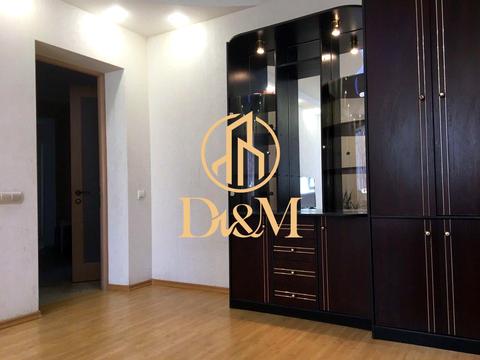 квартира за адресою Анни Ахматової вул., 15