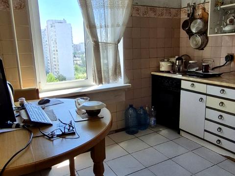 квартира за адресою Ревуцького вул., 13