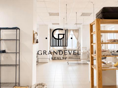 комерційна за адресою Київ, Світлицького вул., 35