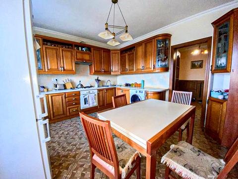 квартира по адресу Деловая ул., 3