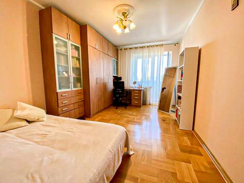 квартира по адресу Деловая ул., 3