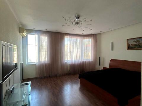 квартира за адресою Середньофонтанська вул., 19б