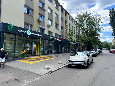 коммерческая по адресу Юрковская ул., 18