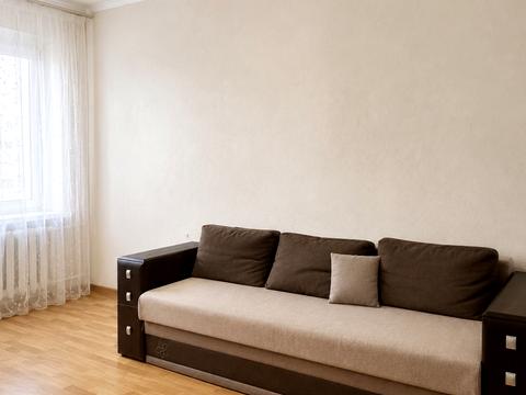 квартира за адресою Анни Ахматової вул., 37