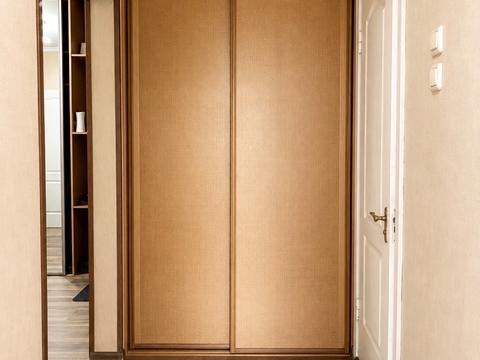 квартира за адресою Анни Ахматової вул., 37