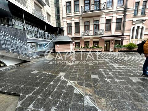 комерційна за адресою Велика Житомирська вул., 20-А