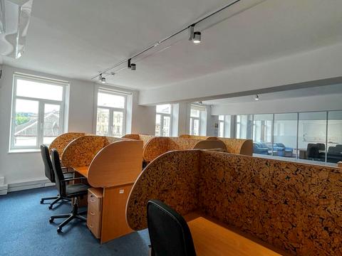 комерційна за адресою Джерельна вул., 20-А