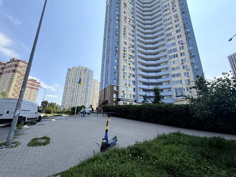 квартира за адресою Академіка Глушкова просп., 9-В