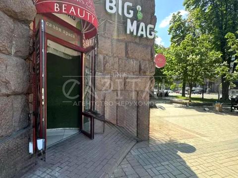 комерційна за адресою Хрещатик вул. (Kreschatic), 13