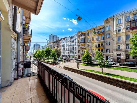 коммерческая по адресу Антоновича ул. (Горького), 17-А