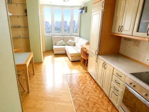 квартира за адресою Михайла Котельникова вул., 33