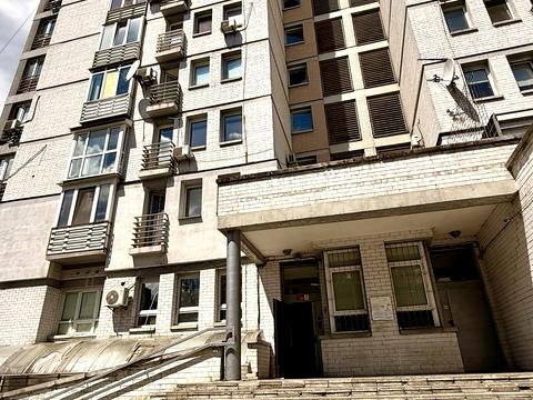квартира за адресою Юрія Литвинського вул. (Російська), 64