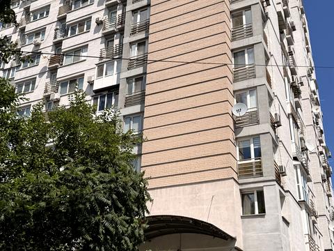 квартира за адресою Юрія Литвинського вул. (Російська), 64