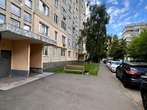 квартира за адресою Академіка Булаховського вул., 30-А