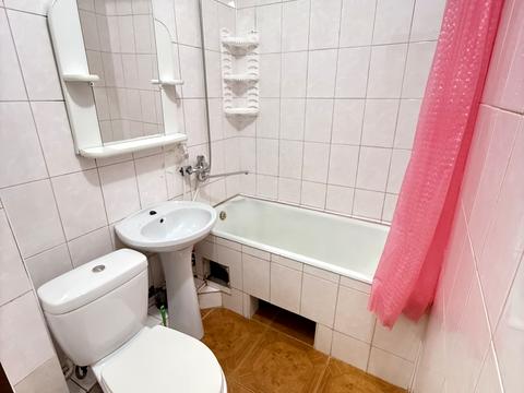 квартира за адресою Космонавтів просп., 11
