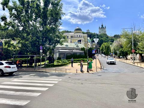 коммерческая по адресу Петра Сагайдачного ул., 27б