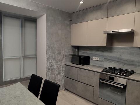 квартира за адресою Академіка Сахарова вул., 5-Є