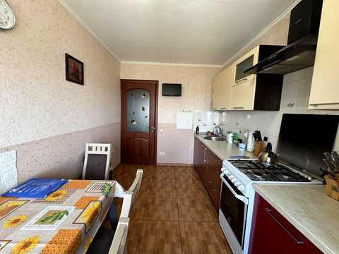 квартира за адресою Киргизька вул., 3
