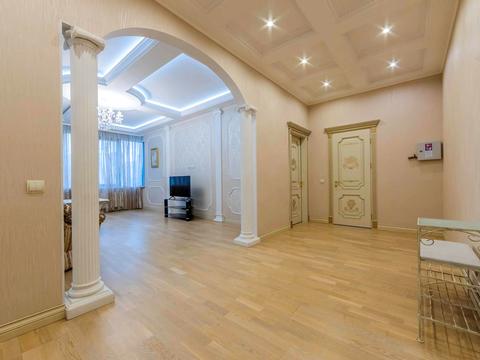 квартира за адресою Дніпровська набережна вул., 14-А