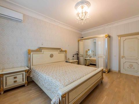 квартира за адресою Дніпровська набережна вул., 14-А