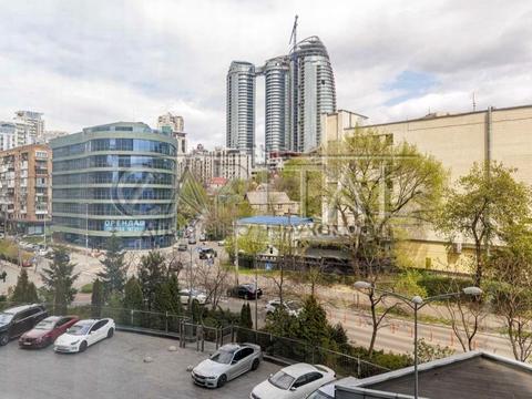 квартира за адресою Джона Маккейна вул. (Івана Кудрі), 7