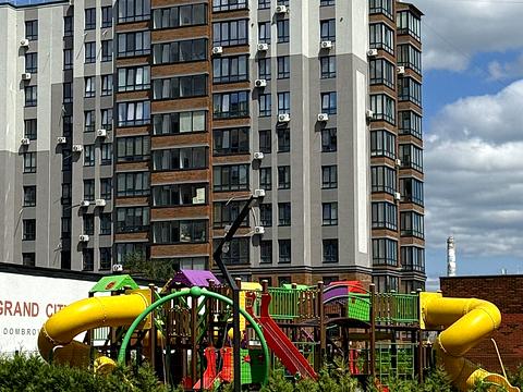 квартира за адресою Домбровського вул., (Будинок 3)