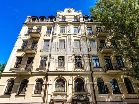 комерційна за адресою Січових Стрільців вул. (Артема), 66