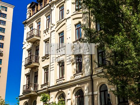 комерційна за адресою Січових Стрільців вул. (Артема), 66