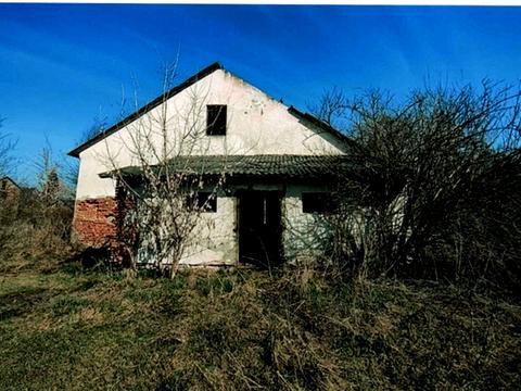 коммерческая по адресу Центральна ул., 4