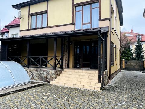 будинок за адресою Сельських вул.