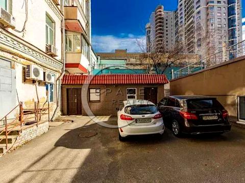 комерційна за адресою Тараса Шевченка бульв., 31