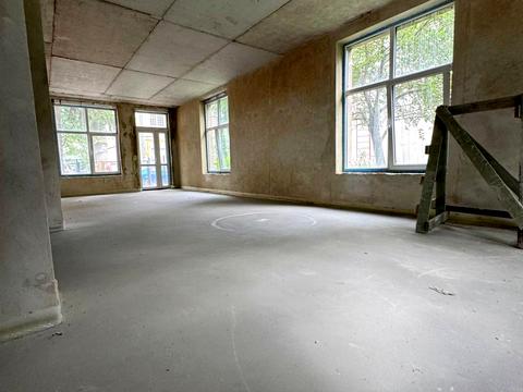 комерційна за адресою Левандівська вул., 11