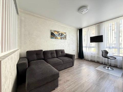 квартира по адресу Салютная ул., (Будинок 02301-02303)