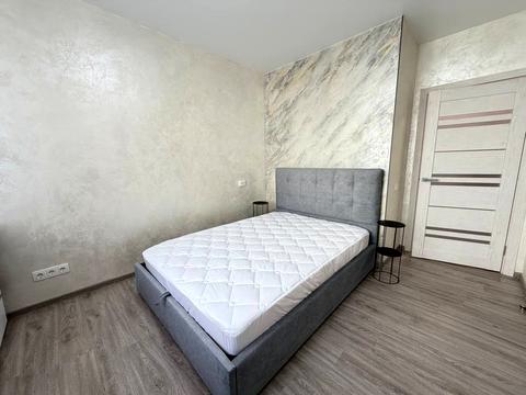 квартира по адресу Салютная ул., (Будинок 02301-02303)