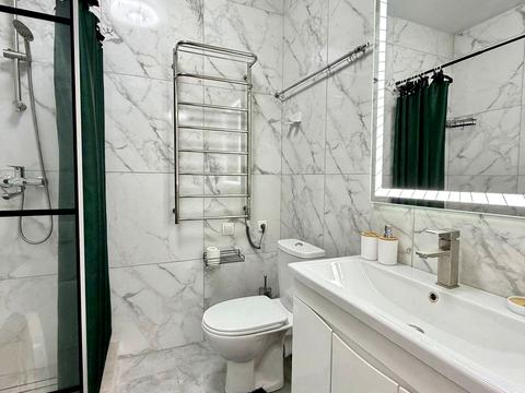 квартира по адресу Салютная ул., (Будинок 02301-02303)