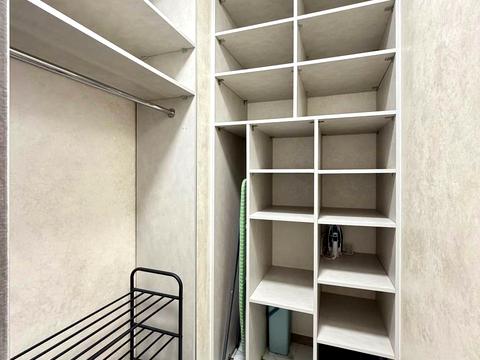 квартира по адресу Салютная ул., (Будинок 02301-02303)