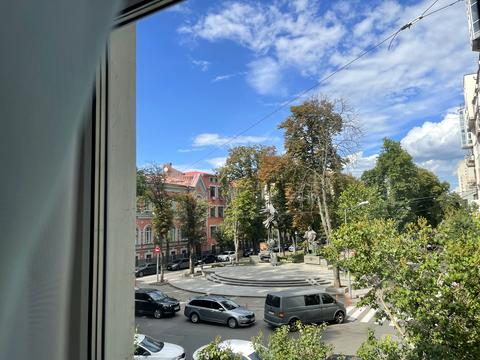квартира за адресою Пилипа Орлика вул., 6