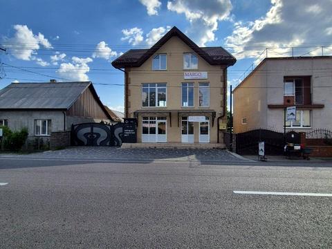 комерційна за адресою смт. Буштино, Головна, 245